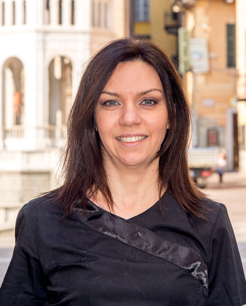 Photo of Nadia Cerretti, owner of ArtEstetica